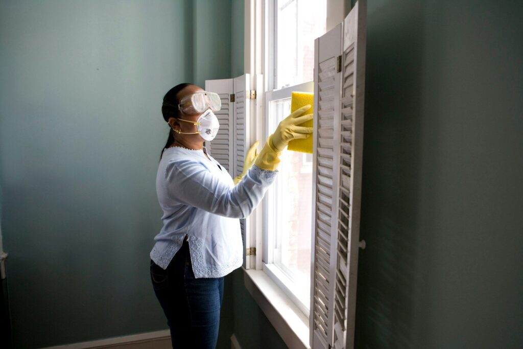 Poetspersoneel van Cleaning Partner aan het werk